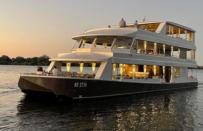 Cruzeiro ao Pôr do Sol no Rio Zambezi - Foto 2